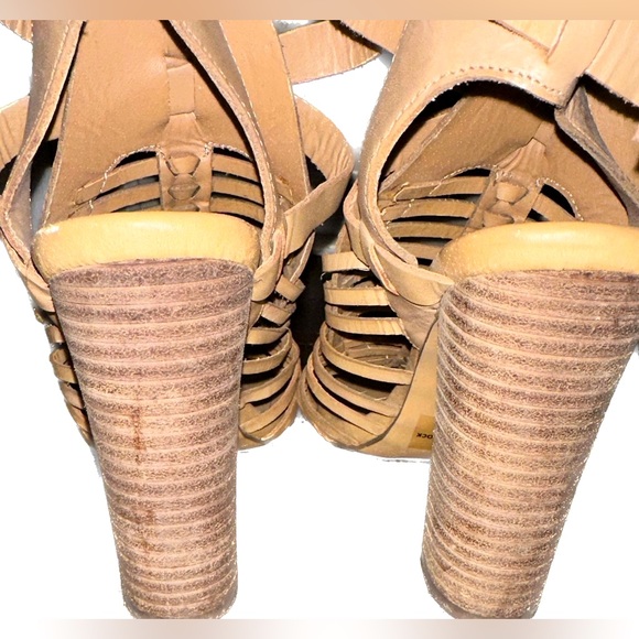 Steve Madden Tan Cutout Heeled Buckle Booties - Picture 3 of 3